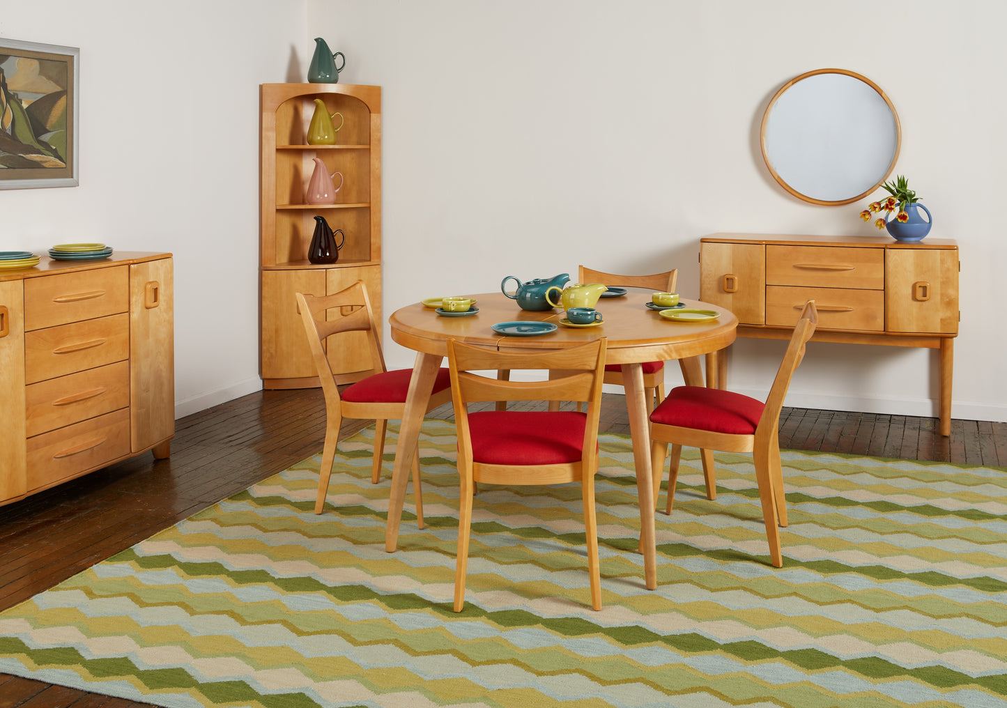 M 950 G 6-Seat Round Extending Dining Table