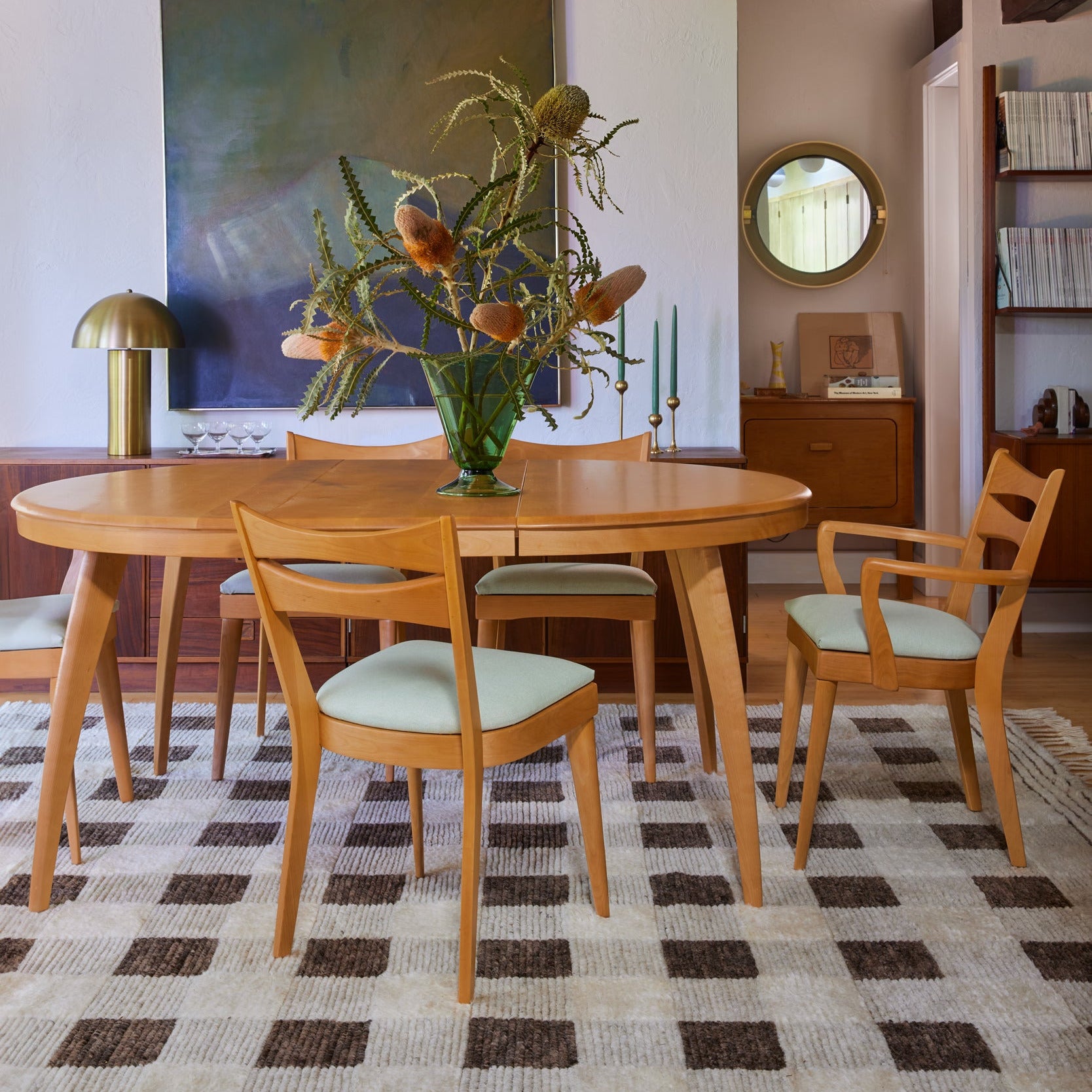 M 950 G 6-Seat Round Extending Dining Table – Heywood-Wakefield