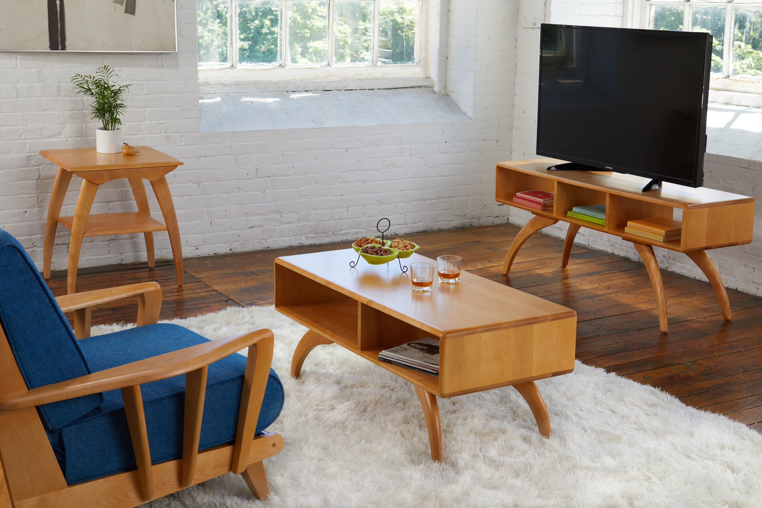 M 2410 Cosmo Coffee Table – Heywood-Wakefield