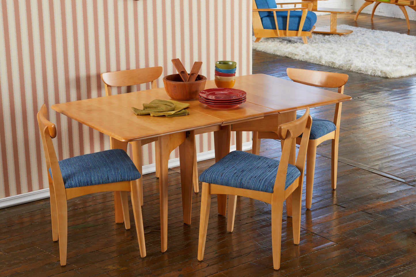 M 166 Drop Leaf Table